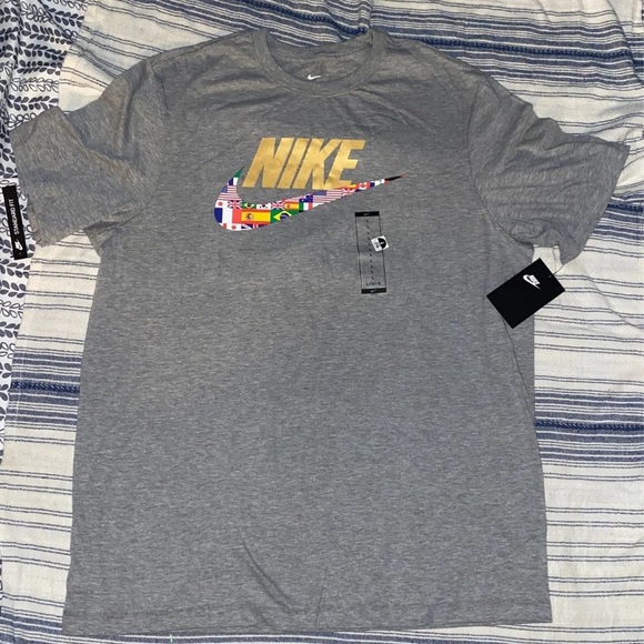 Nike Logo Shirt - Picture 1 of 2